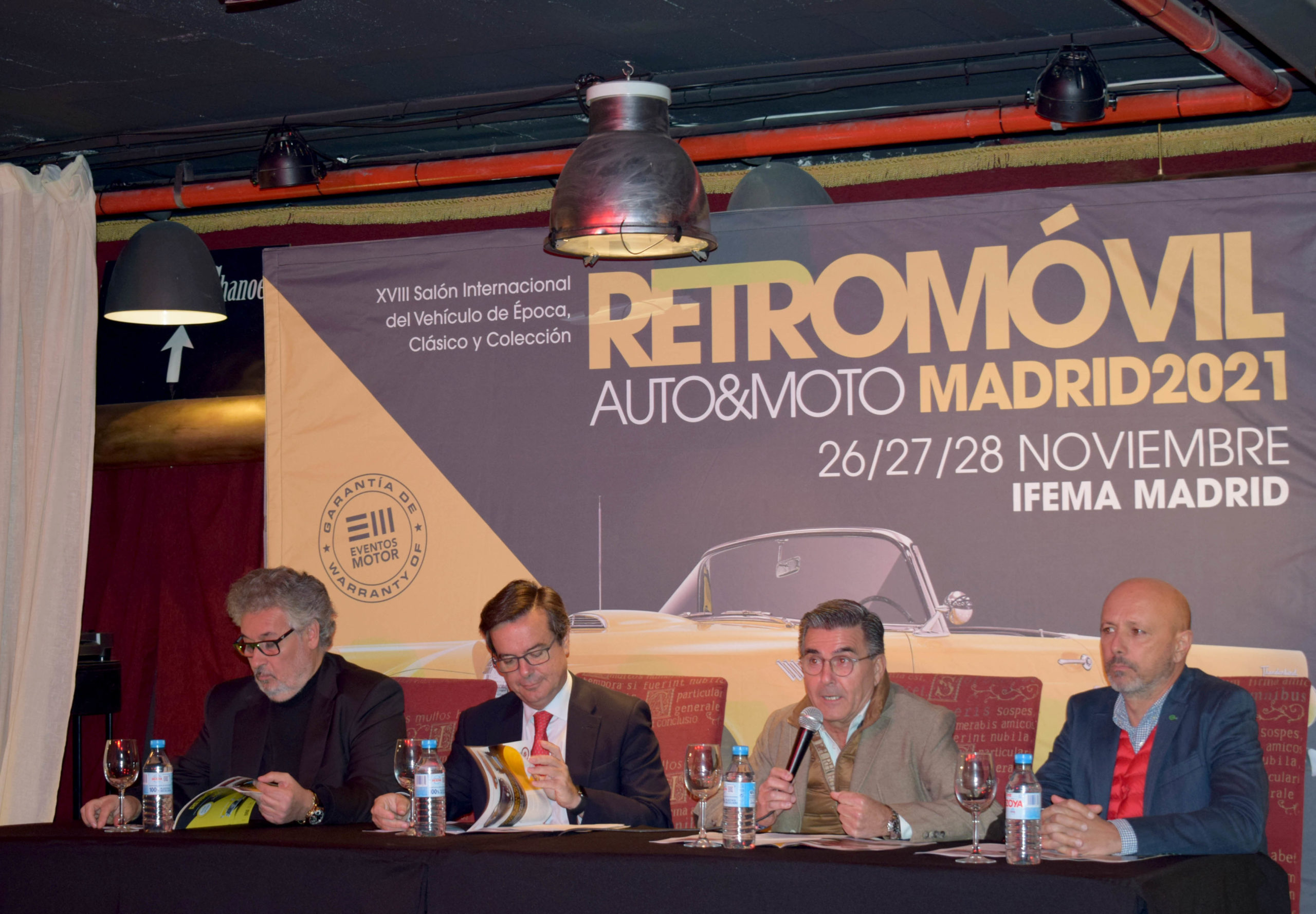 FOTO PRESENTACIÓN RETROMOVIL