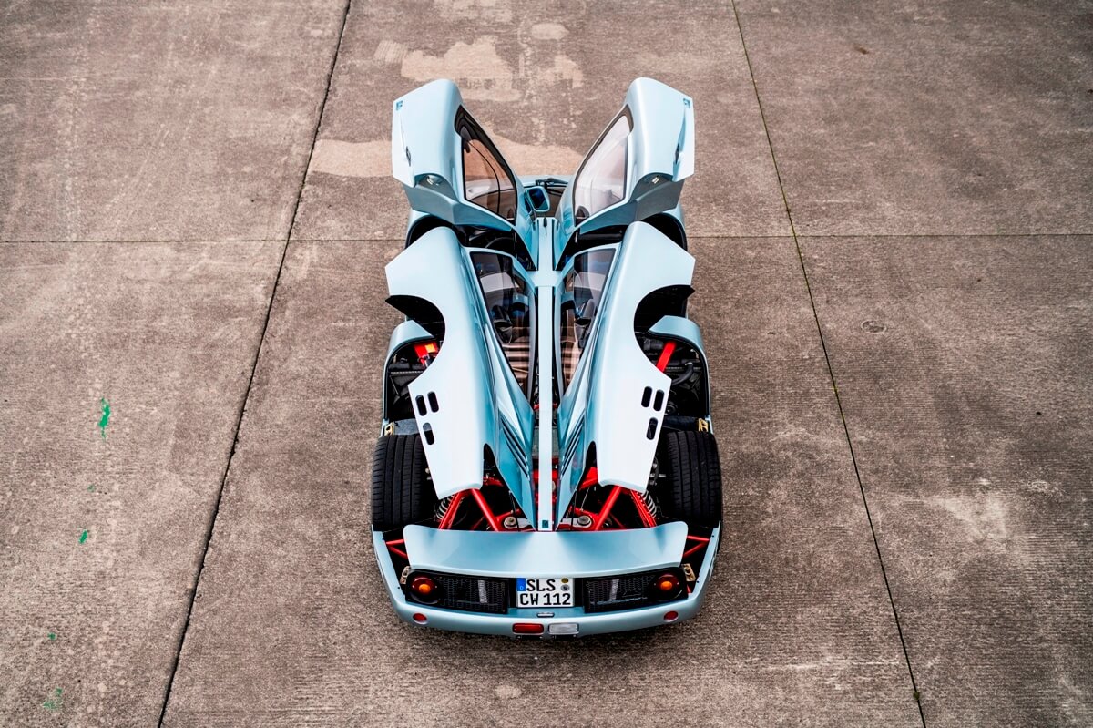 Isdera Commendatore 112i superior