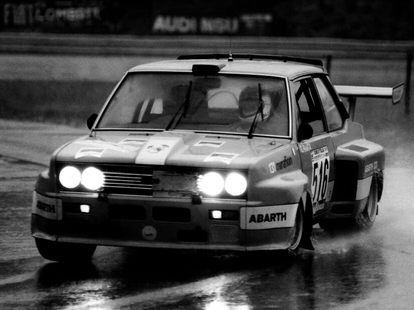 Abarth SE 031 lloviendo