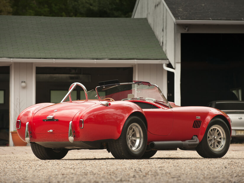 AC Cobra Series 4 Electric en rojo