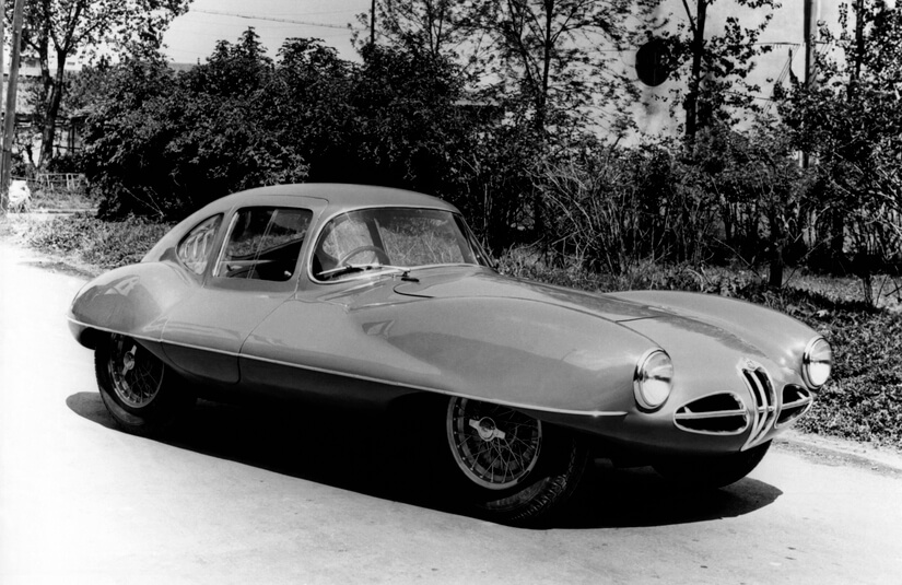 Alfa Romeo 1900 C52 de lado