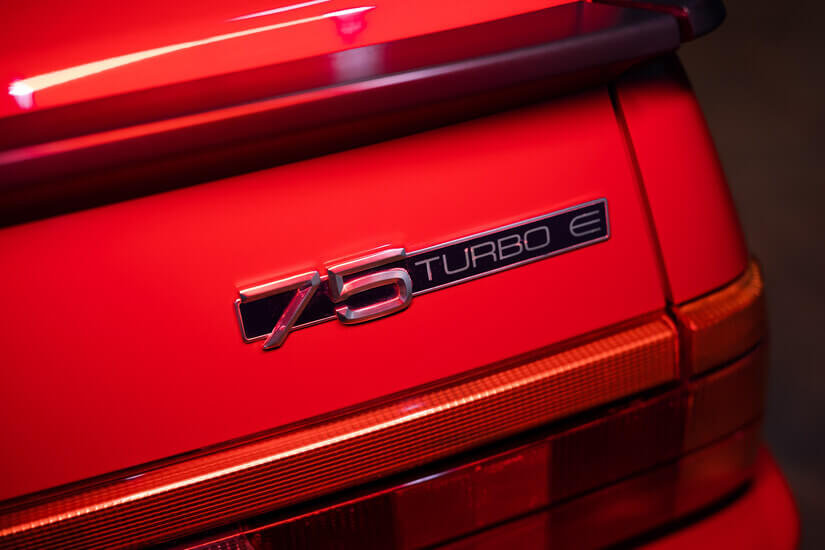 Alfa Romeo 75 Turbo Evoluzione logo