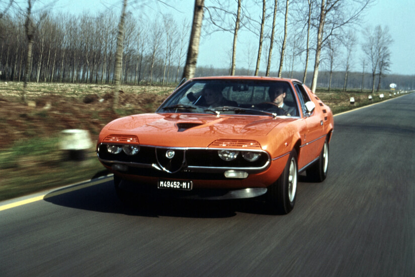 Alfa Romeo Montreal frontal