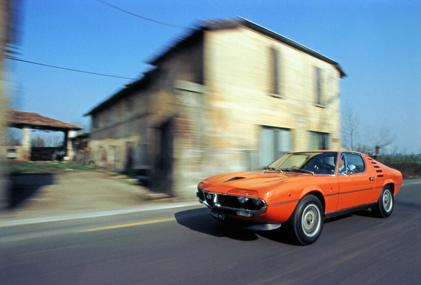 Alfa Romeo Montreal rodando