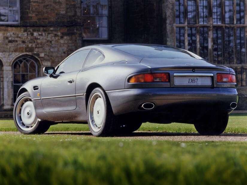Aston Martin DB7 trasera