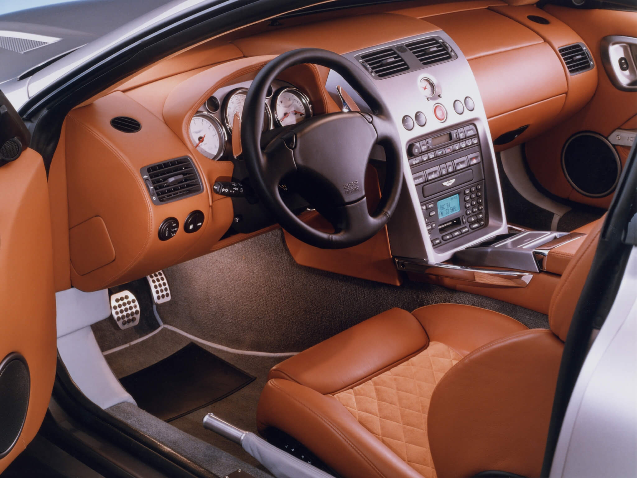 Aston Martin Vanquish interior