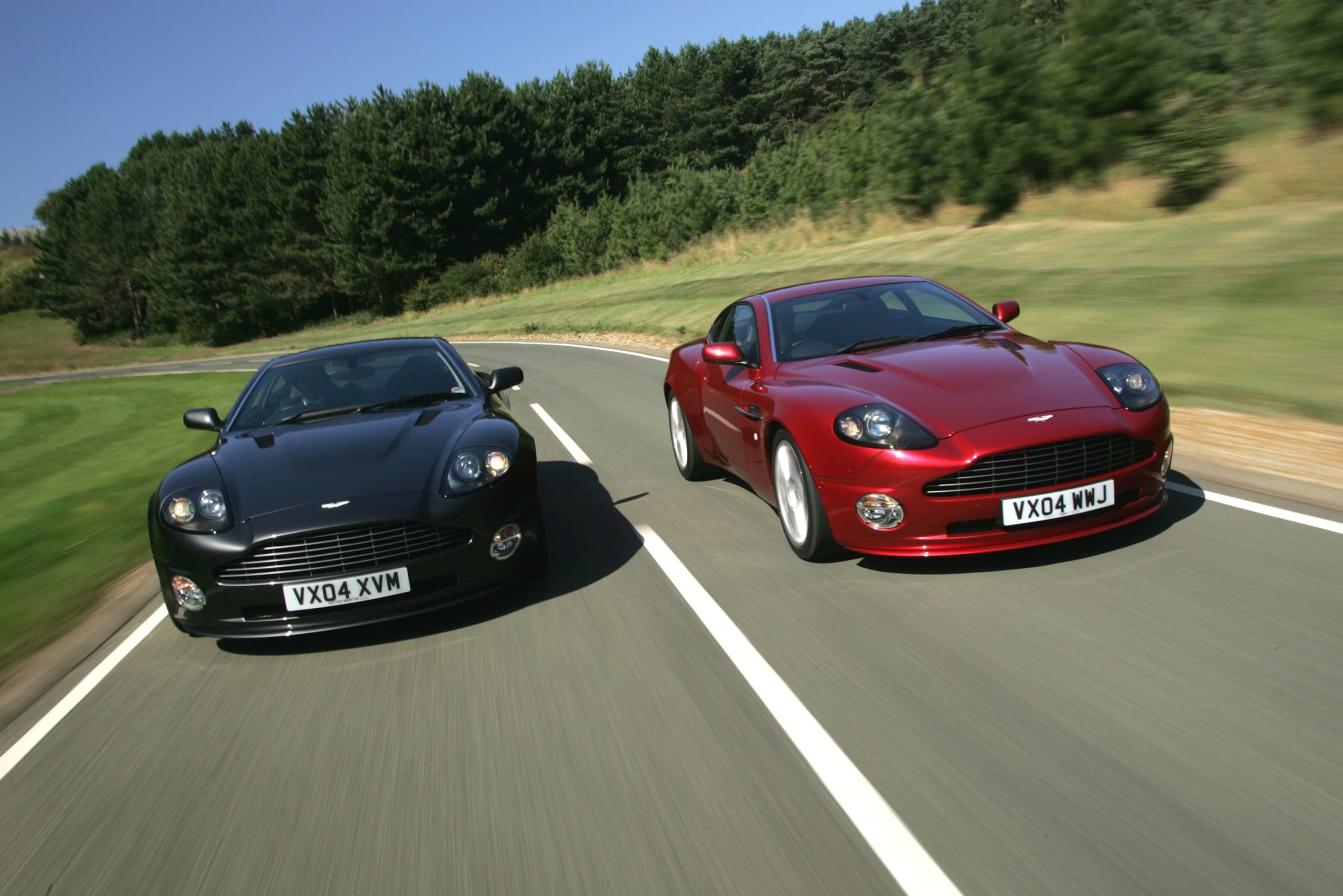 Aston Martin Vanquish dos