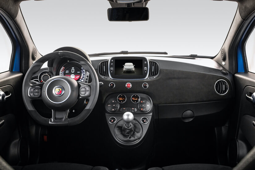 Abarth 595 interior