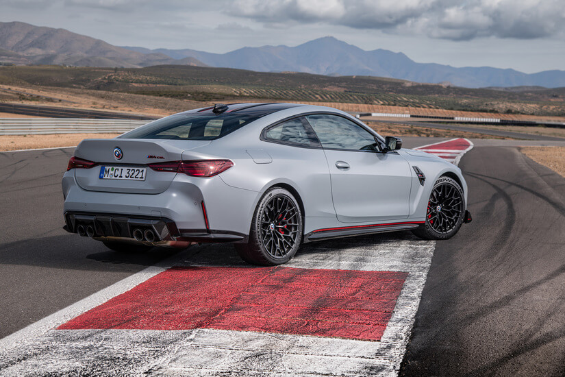 BMW M4 CLS de lado