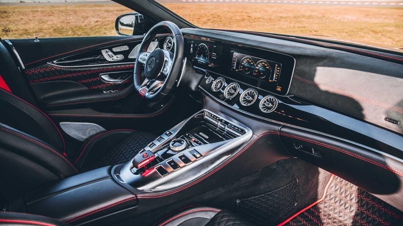 Brabus Rocket 900 “One of ten” consola central