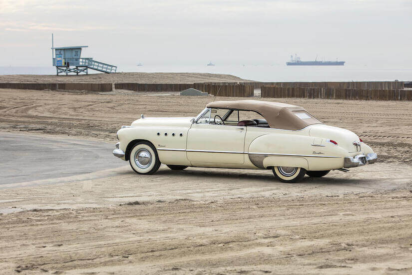 Buick Roadmaster 1949 trasera