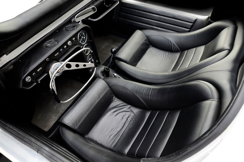 Chevrolet Corvair Testudo interior