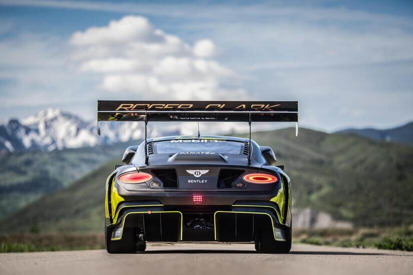 Bentley Continental GT3 Pikes Peak trasera