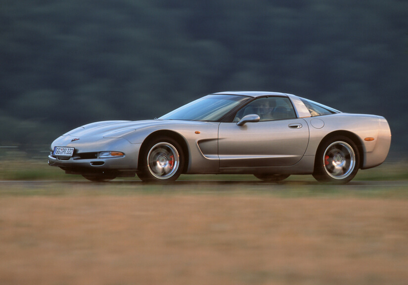 Corvette C5 capotado