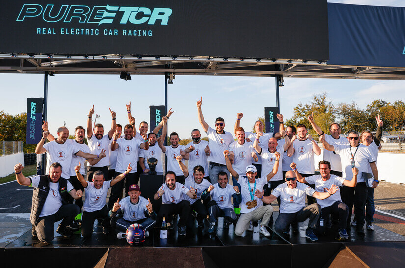 Cupra E Racer foto familia