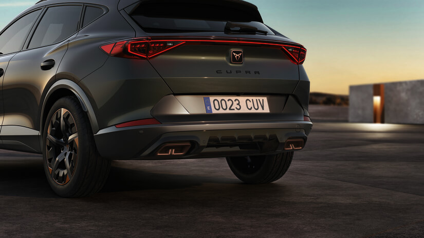 Cupra Formentor e-Hybrid trasera