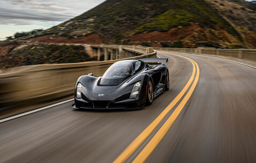 Czinger 21 C en curva