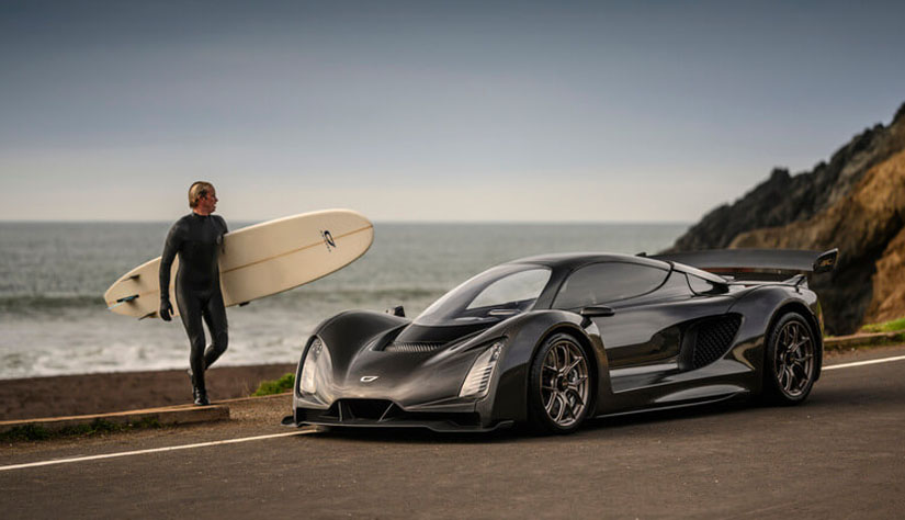 Czinger 21 C con surfero