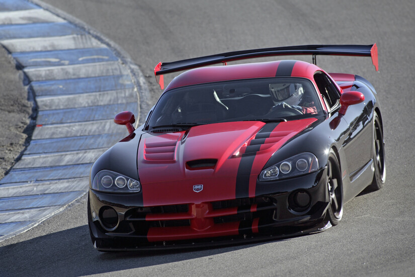 Dodge Viper ACR rojo
