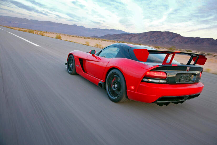 Dodge Viper ACR en rojo