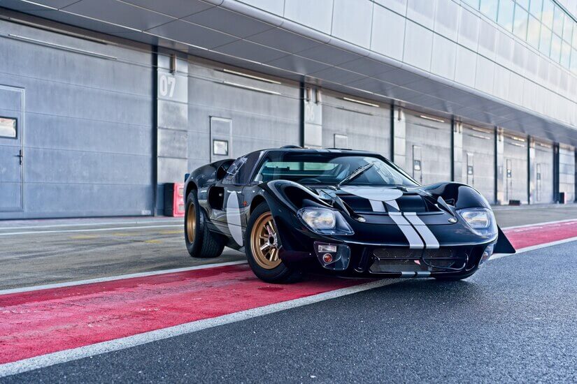 Everatti Ford GT40 posado