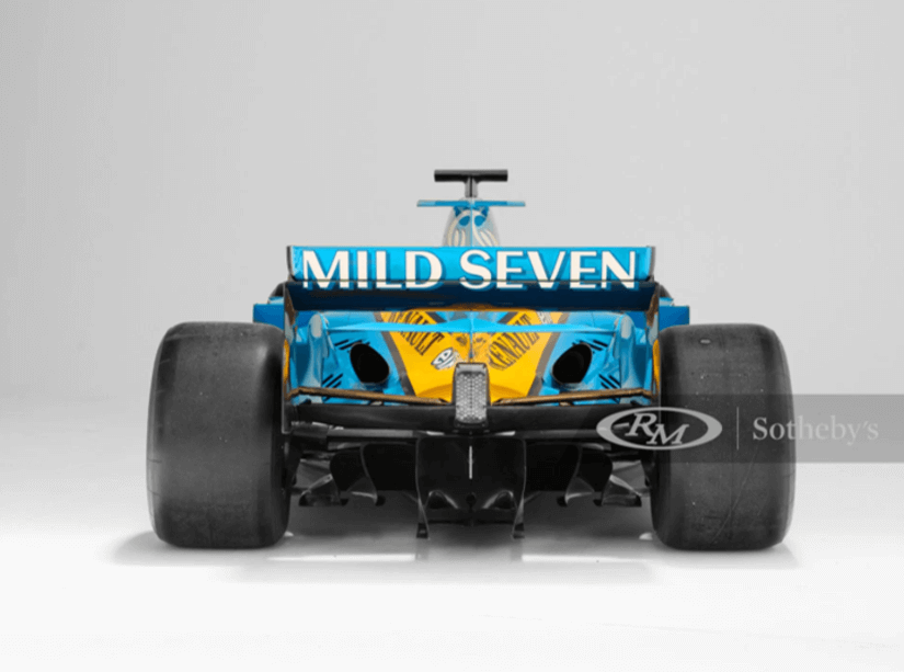 R24 Fernando Alonso trasera