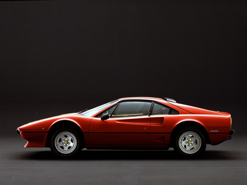 Ferrari 208 GTB Turbo lateral