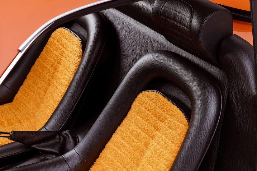 Ferrari 246 Dino asientos