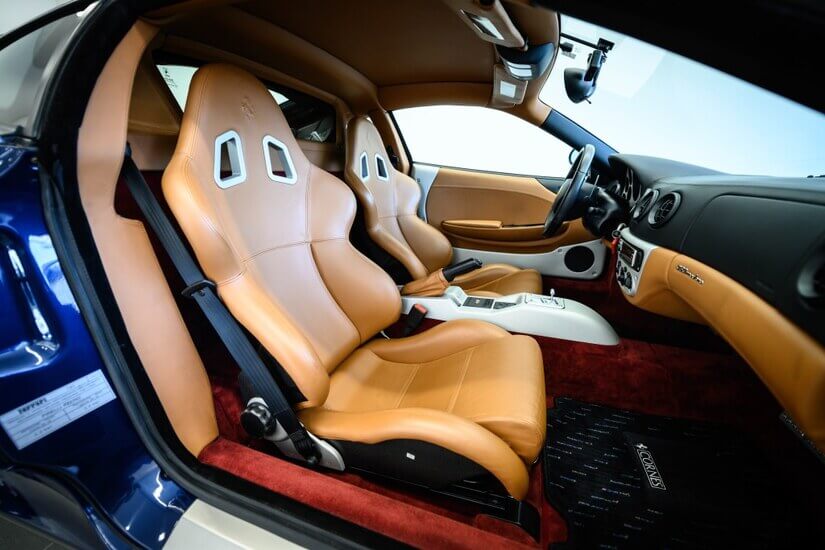 Ferrari 360 Módena interior