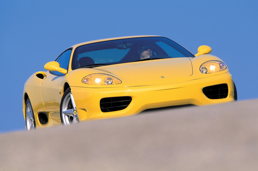 Ferrari 360 Módena a ras