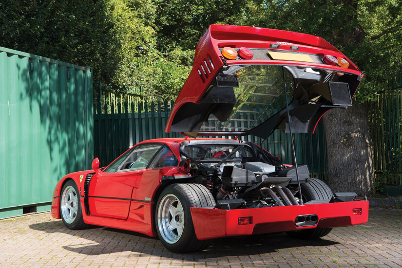 Ferrari F40 trasera