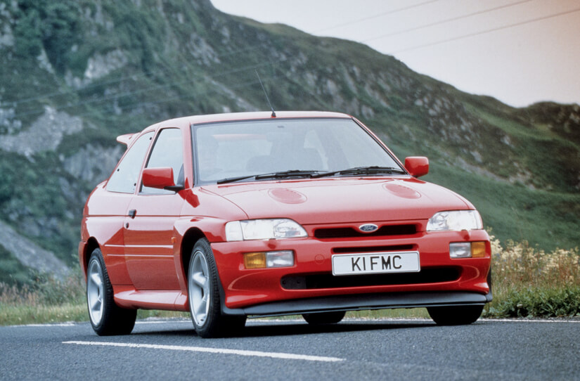 Ford Escort RS Cosworth rojo 