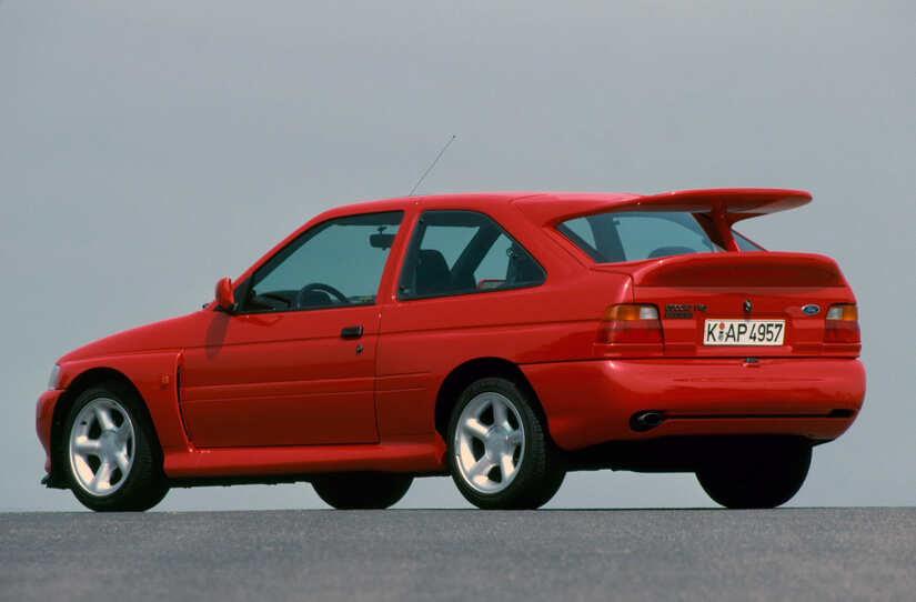 Ford Escort RS Cosworth trasera rojo