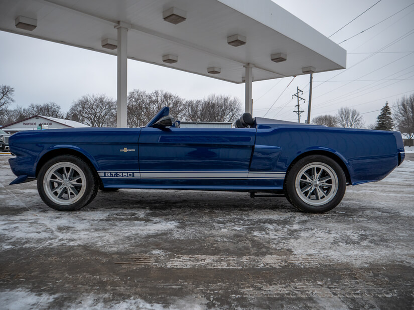 Ford Mustang Speedster lateral
