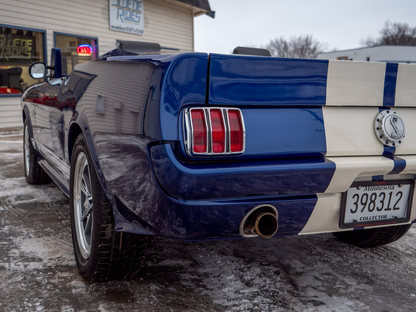 Ford Mustang Speedster trasera