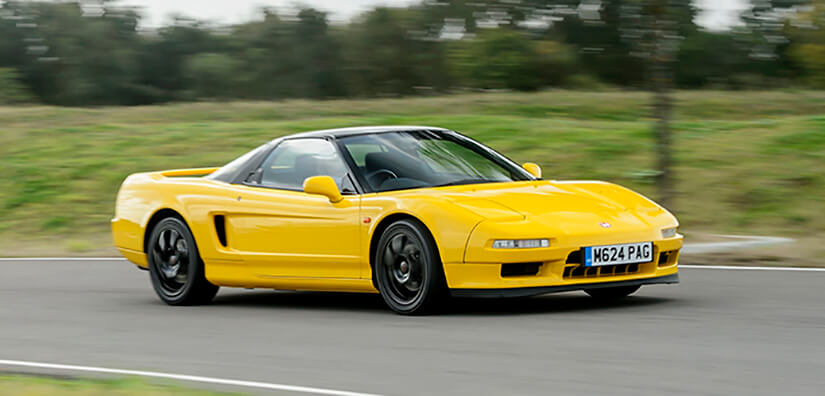Honda NSX Type R en amarillo