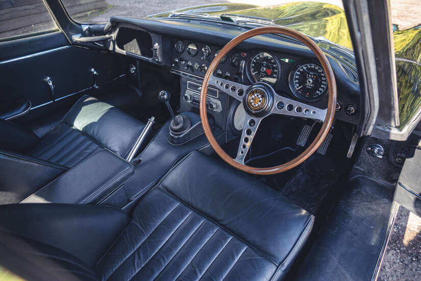 Jaguar E-Type interior