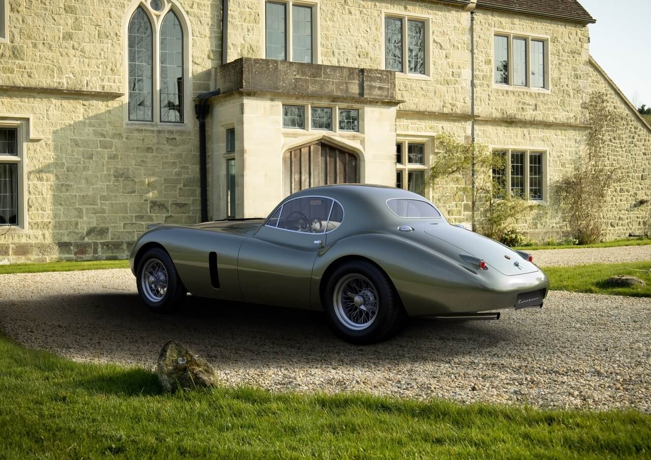 Jaguar XK120 European trasera