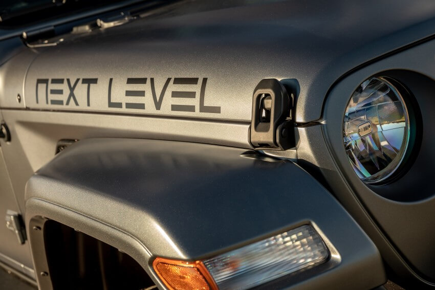 Capó delantero del jeep gladiator next level 6x6