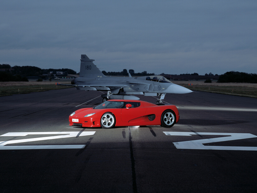 Koenigsegg CC8S morro izquierda