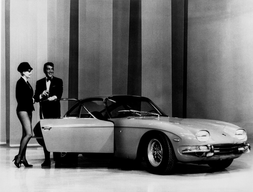 Lamborghini 350 GT posado