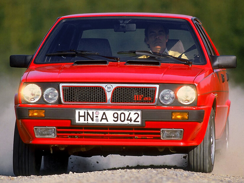 Lancia Delta HF Turbo 4WD frente