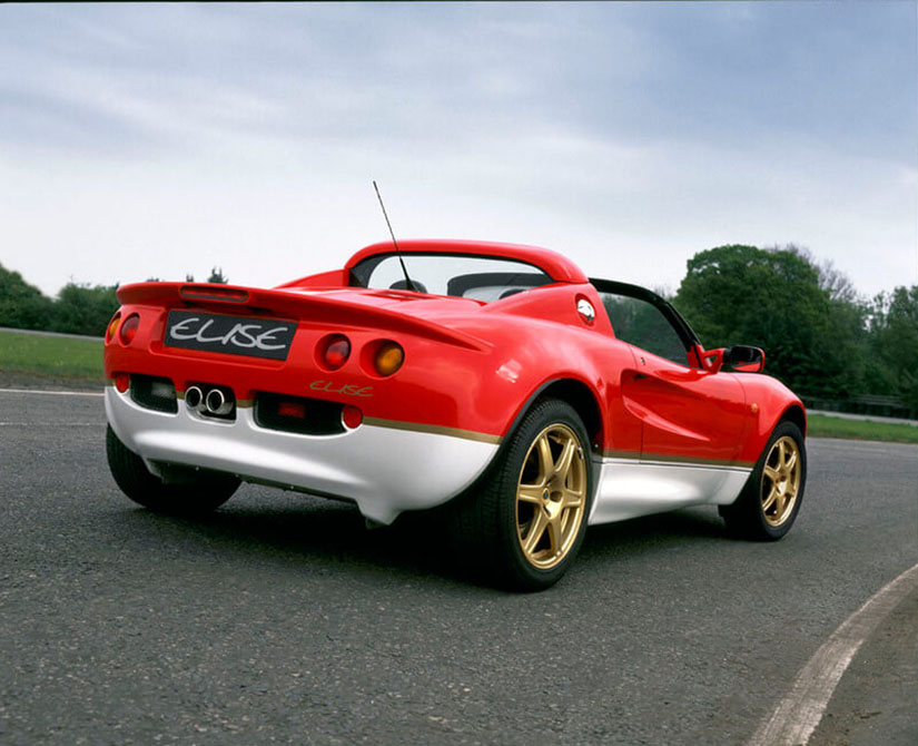 Lotus Elise atras