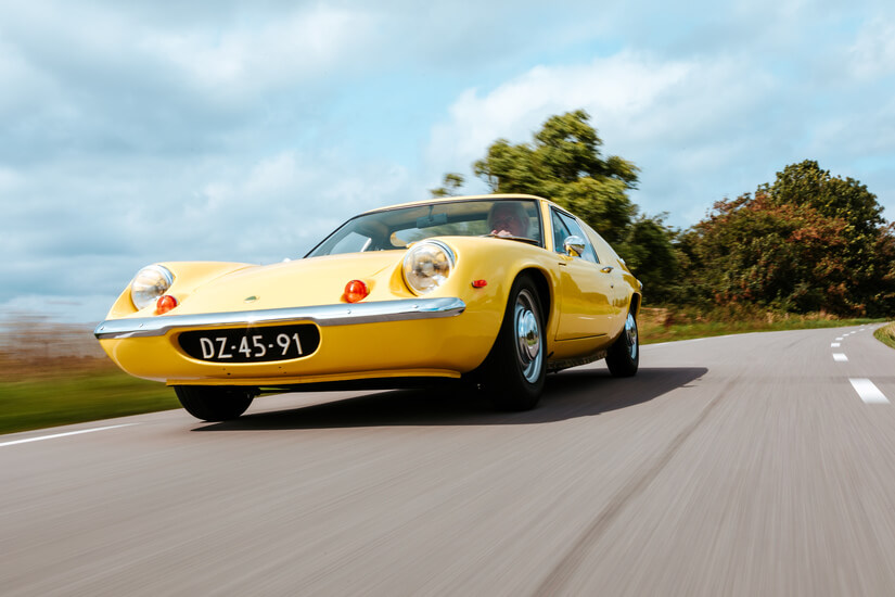 Lotus Europa amarillo