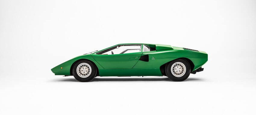 Vista lateral Lamborghini-Countach