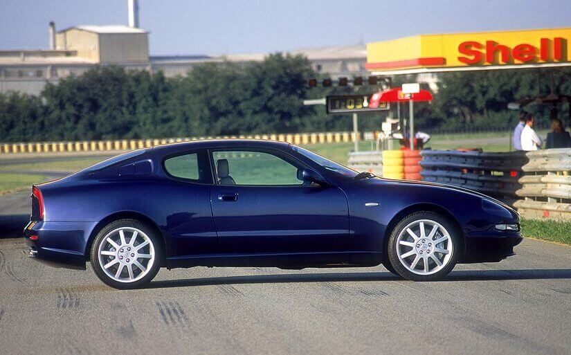 Maserti 3200 GT LATERAL