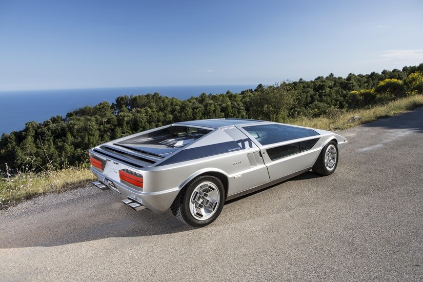 Maserati Boomerang lado