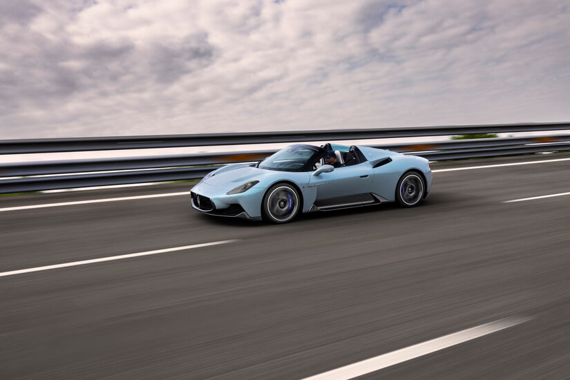 Maserati MC20 Cielo lado
