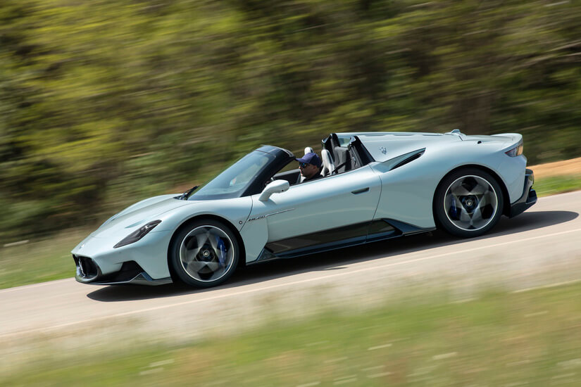 Maserati MC20 Cielo inclinado