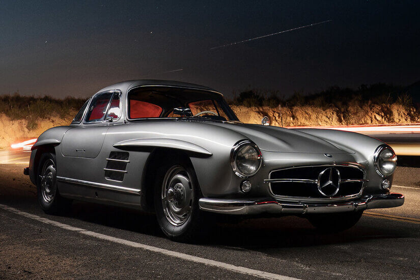 Mercedes Benz 300 SL alas de gaviota pleno